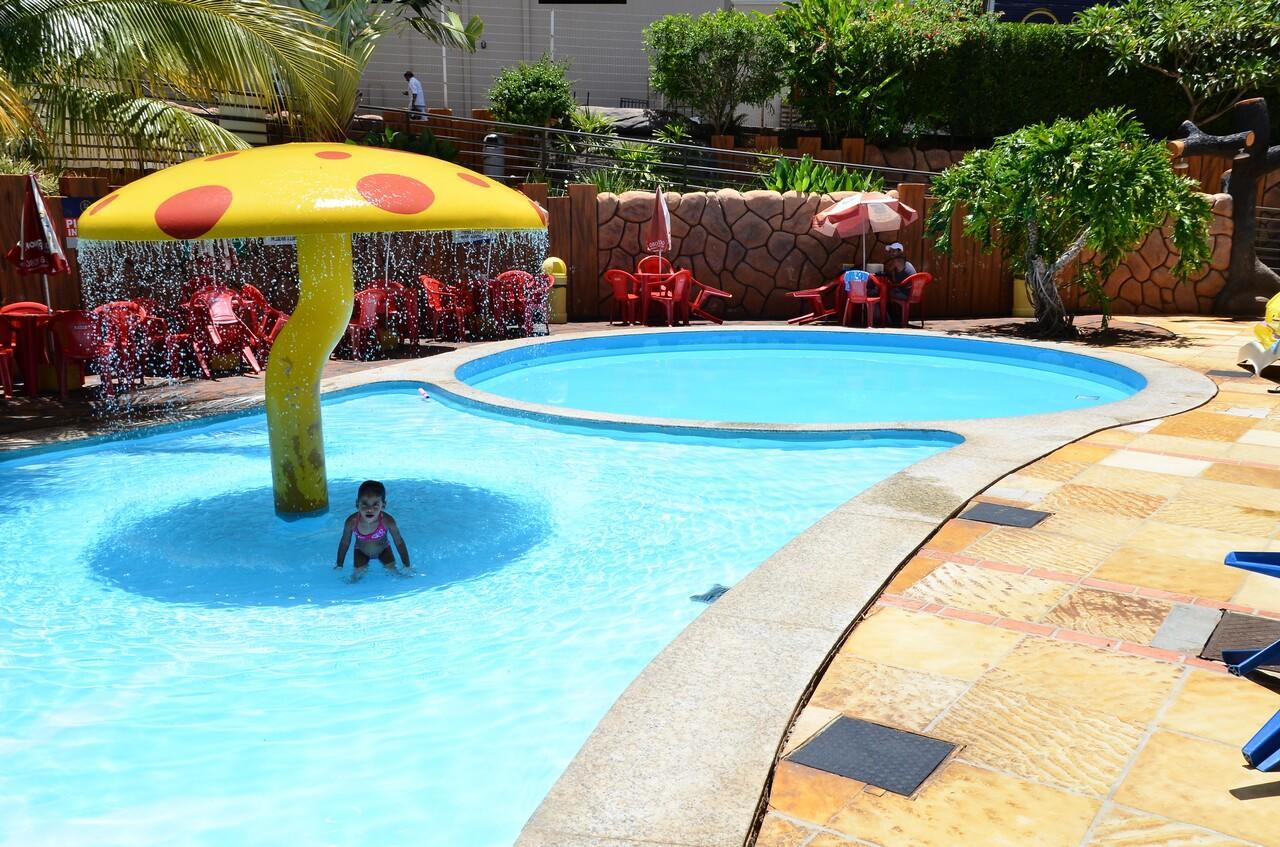 Apartamento Golden Dolphin Grand Caldas Novas Exterior foto